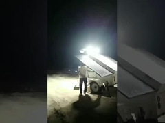 Trailer lampu led surya yang bergerak