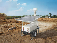 Pemasangan bengkel trailer CCTV surya